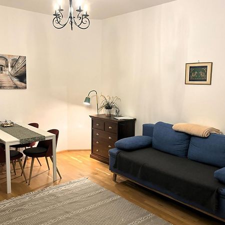 Casa Nostra - Ruhige Stadtwohnung mit Balkon Wien Exterior foto